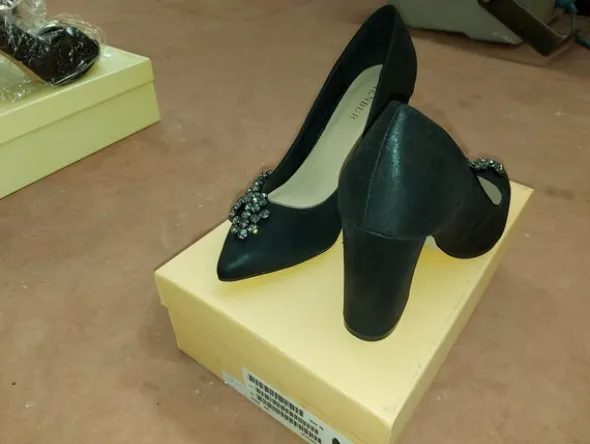 2#5540 Scarpe uomo e donna