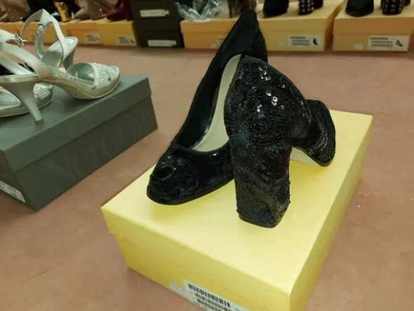 2#5540 Scarpe uomo e donna