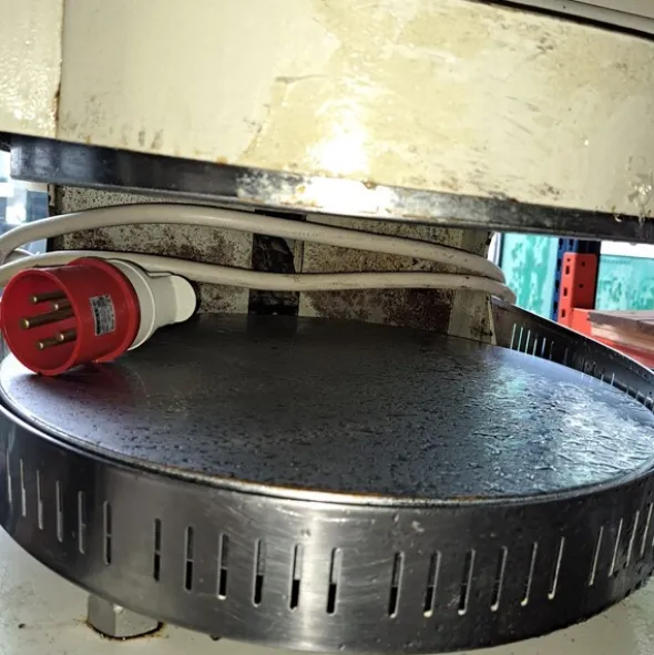 28#8391 Schiaccia pizza Oem 45 cm