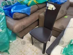 37#9481 Sedia Frag con pouffe e comodini