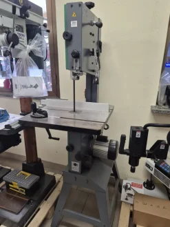 Sega a Nastro Verticale Holzstar Nuova