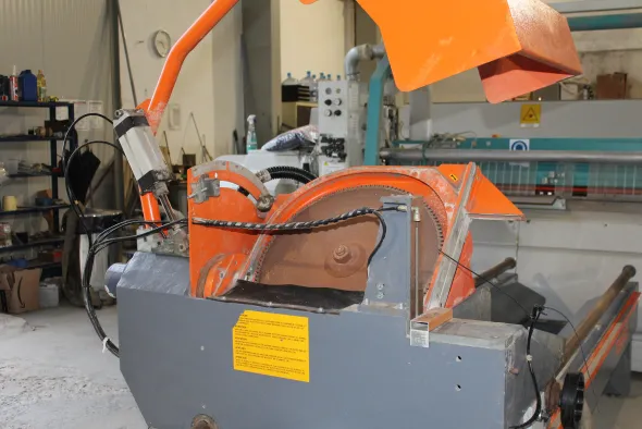 Segatrice a due teste cnc Tekna 145/12