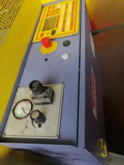 Segatrice a nastro automatica Bianco mod 370 A