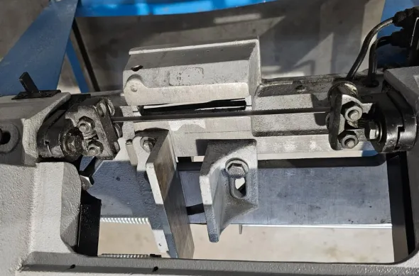 Segatrice a Nastro per Metallo Güde MBS 116