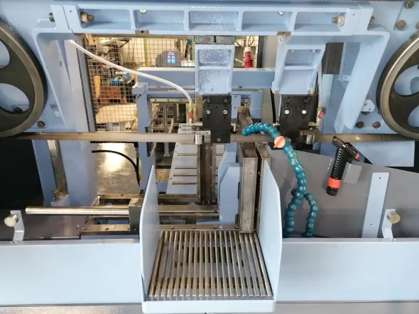 Segatrice automatica MEP Shark 310 CNC HS