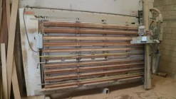 7#3629 Sezionatrice verticale GMC