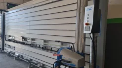 Sezionatrice verticale SVP 145 plus con visualizzatori