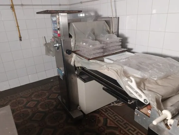 5#8037 Sfogliatrice Ostali Polin e Stampi per cioccolato