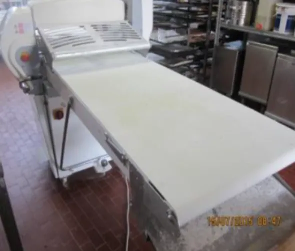 SFOGLIATRICE PER PASTA PROFESSIONALE PER LA PRODUZIONE