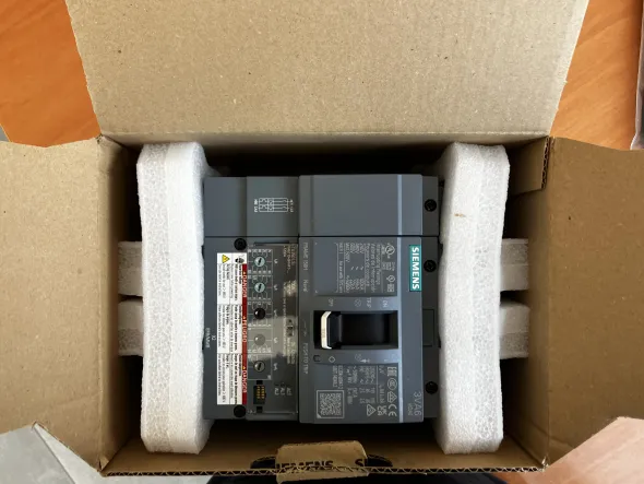 SIEMENS MCCB UL BG150 100A 4P 65KA ETU3 LSI