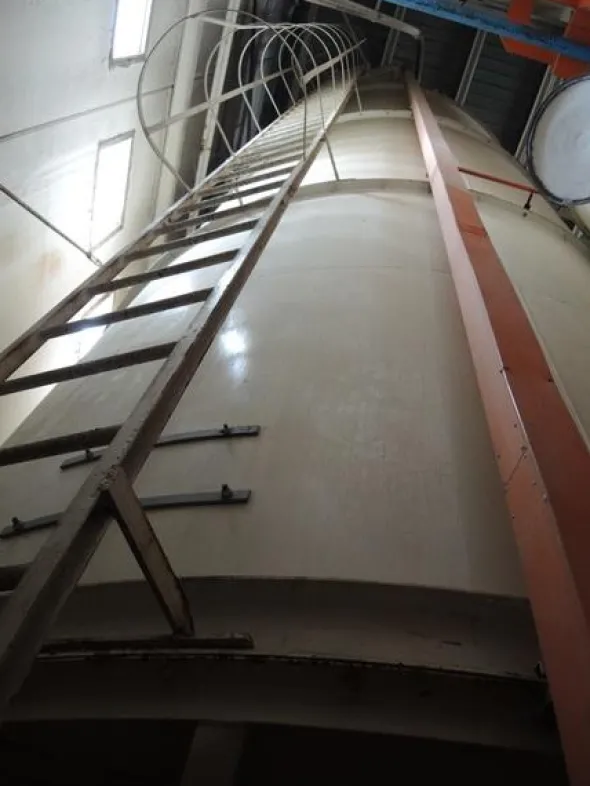 63#2536 Silos di stoccaggio