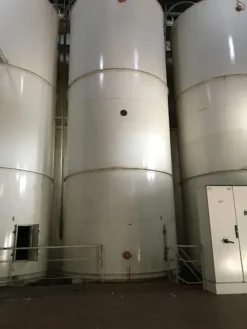 63#2536 Silos di stoccaggio