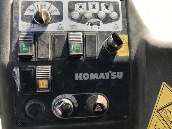 1#4448 Sollevatore telescopico fisso KOMATSU WH613