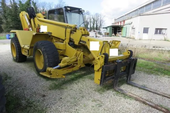 2#3066 Sollevatore telescopico JCB