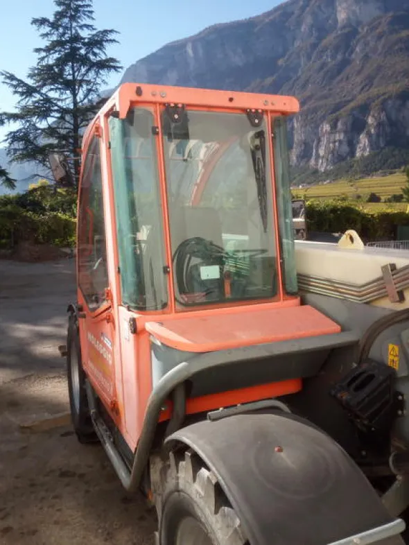 3#2949 Sollevatore telescopico JLG 3513