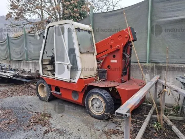 40#10047 Sollevatore telescopico Manitou
