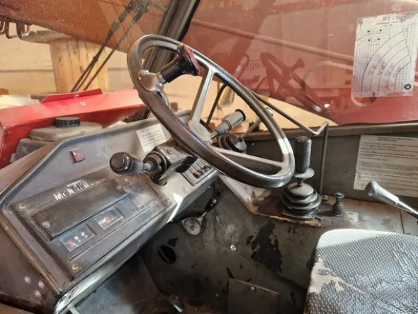 23#7057 Sollevatore telescopico Manitou