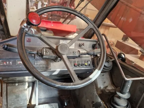23#7057 Sollevatore telescopico Manitou