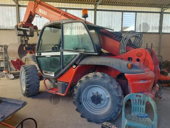 17#8824 Sollevatore telescopico Manitou