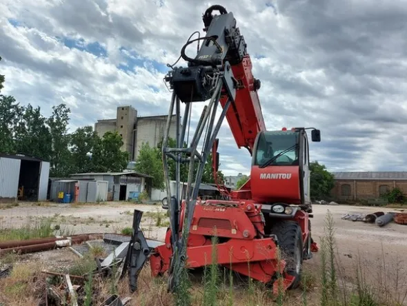 12#5611 Sollevatore telescopisco Manitou