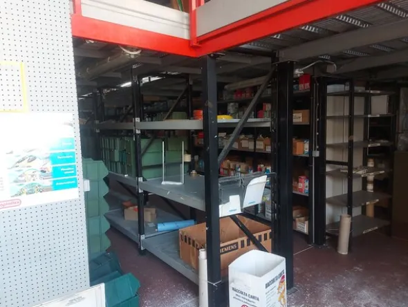 4#7887 Soppalco e scaffalature