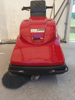 SPAZZATRICE A BATTERIA
