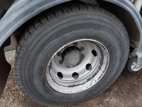 45#7528 Spazzatrice Iveco