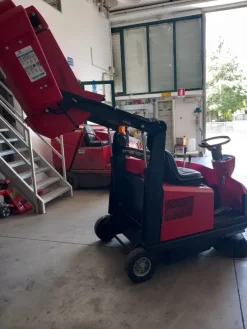 Spazzatrice motoscopa RCM Otto E Top