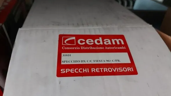 4#7471 Specchietti e vetrini