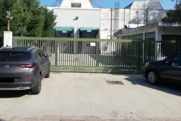 #20832 Stabilimento industriale con corte privata e terreno di proprietà