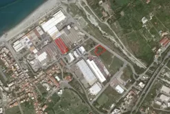 #20832 Stabilimento industriale con corte privata e terreno di proprietà