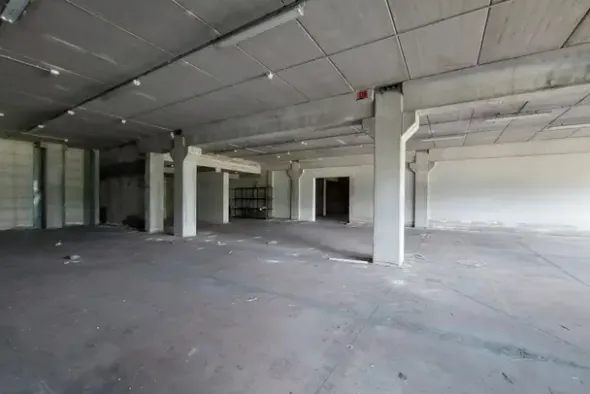 #25774 Stabilimento industriale con area esterna esclusiva