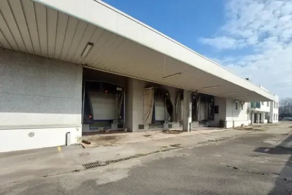 #25774 Stabilimento industriale con area esterna esclusiva