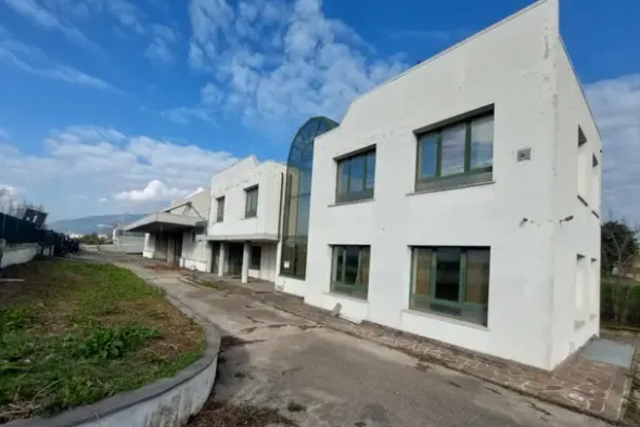 #25774 Stabilimento industriale con area esterna esclusiva