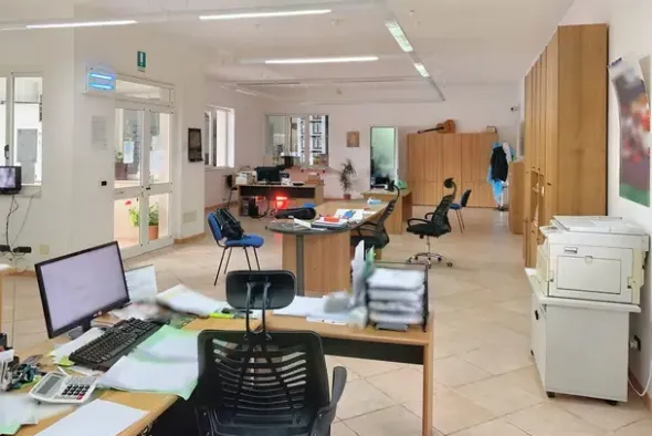 #19933 Stabilimento produttivo con pertinenze e terreno