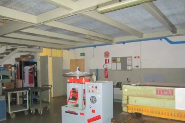#8631 Stabilimento produttivo con zona uffici