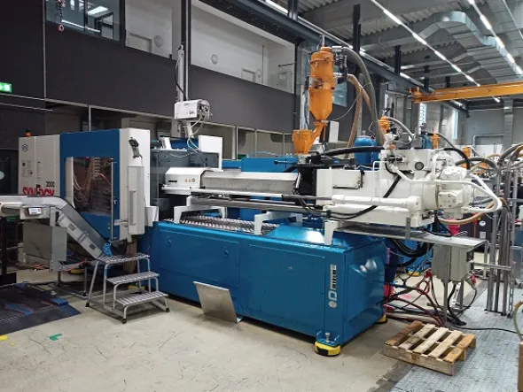 Stampi plastica Netstal S 2000-1700