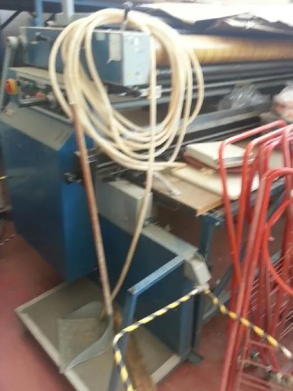 1#3656 Stenditore automatico con taglierina