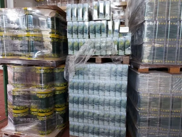 5#5548 Stock bottiglie per confezionamento olio