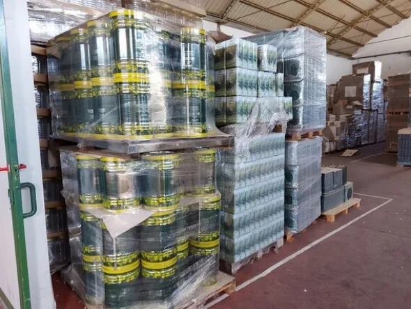 5#5548 Stock bottiglie per confezionamento olio