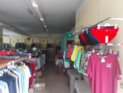 2#7928 Stock di abbigliamento e calzature uomo donna e bambino