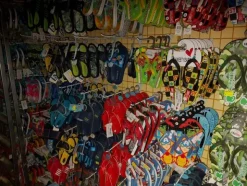 2#7928 Stock di abbigliamento e calzature uomo donna e bambino