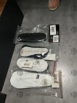 1#10211 Stock di articoli sportivi