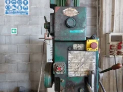 2#7267 Stock di attrezzature dismesse e materiale ferroso