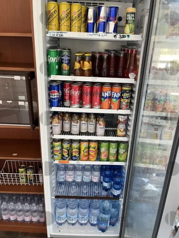 1#9629 Stock di bibite analcoliche caffè birre acque minerali succhi di frutta