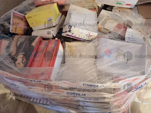1#9722 Stock di capi di abbigliamento intimo uomo donna e bambino
