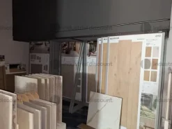 18#10037 Stock di espositori, arredi e merce per l'idraulica