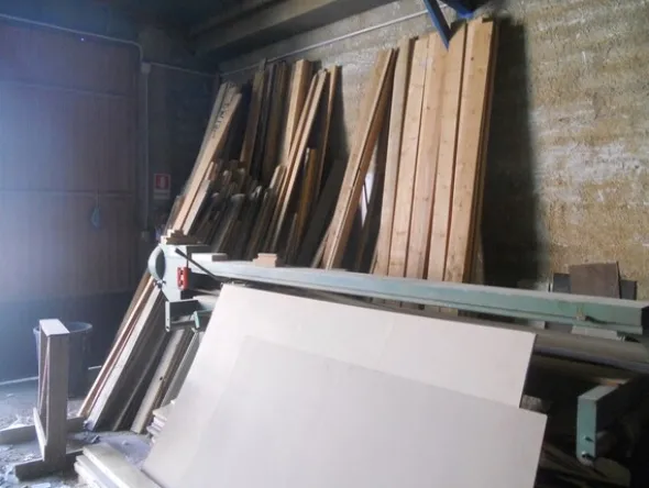 42#6304 Stock di macchinari per la lavorazione del legno