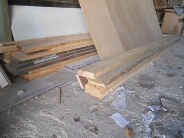 42#6304 Stock di macchinari per la lavorazione del legno