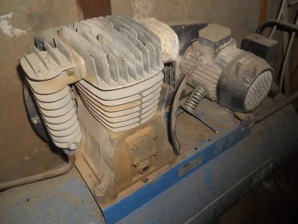 42#6304 Stock di macchinari per la lavorazione del legno